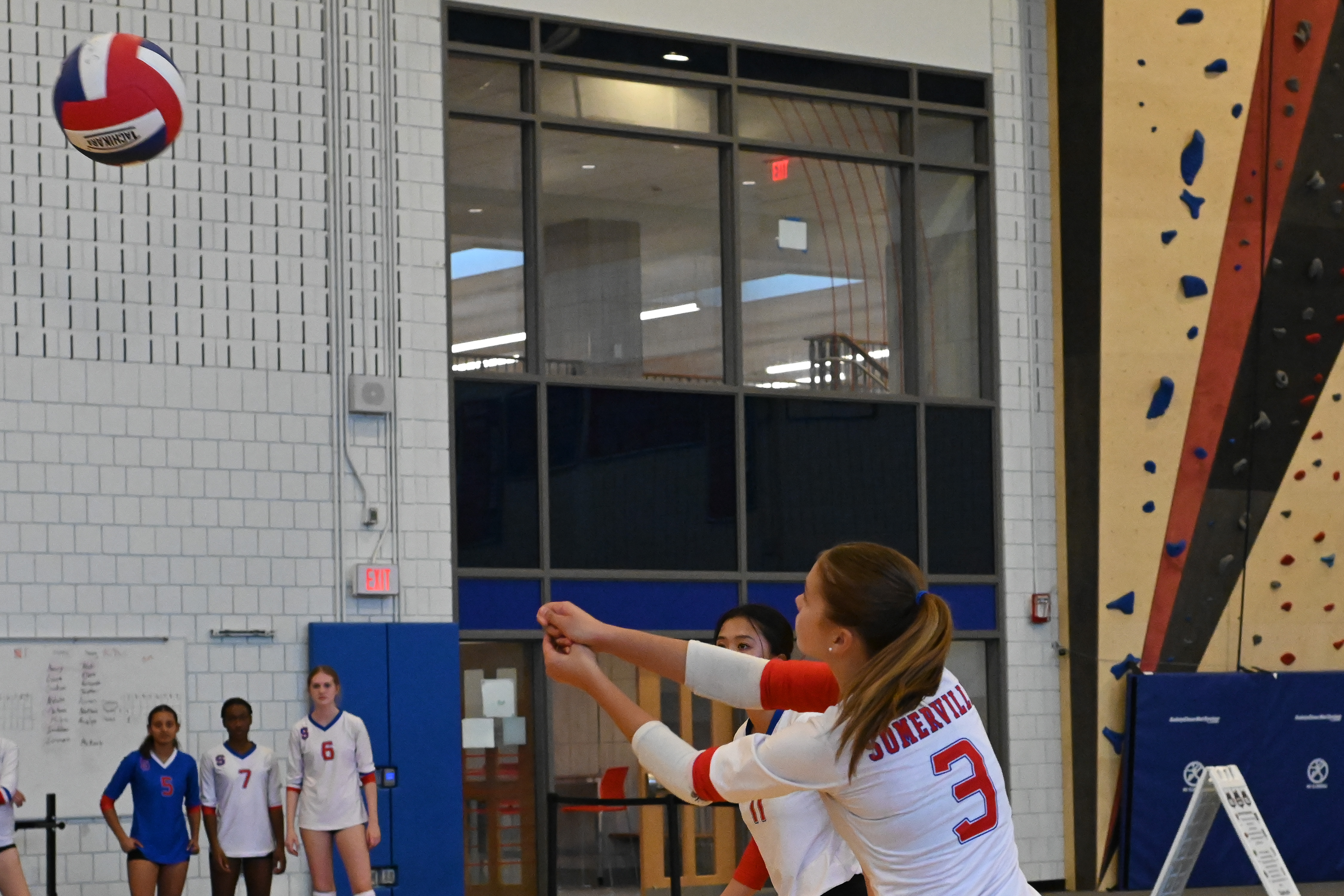 Sports action photograph 8390